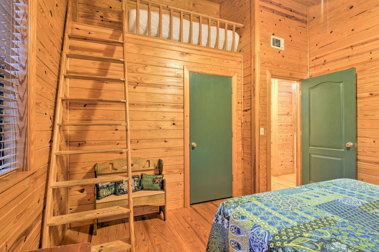 Hochatown Hideaway With Hot Tub, Grill And Fire Pit! Villa Stephens Gap Ngoại thất bức ảnh